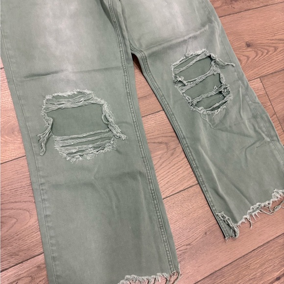 Vervet Leslie 90s Crop Flare Distressed Green Women's Denim Jeans | Size 31 - Picture 3 of 6